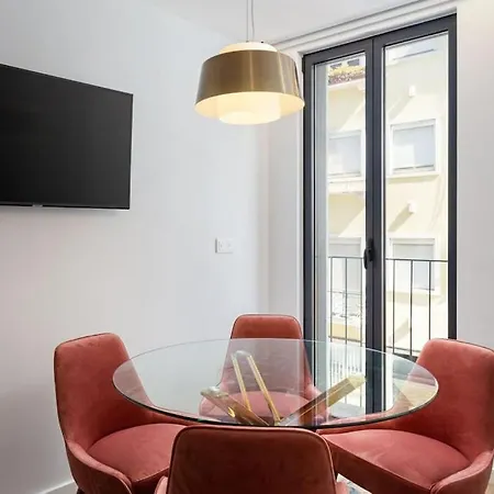 Stupendo-1 Br-center- Air Conditioning -free Park Apartment